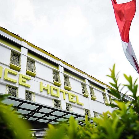 Ace Hotel Batam Nagoja Zewnętrze zdjęcie